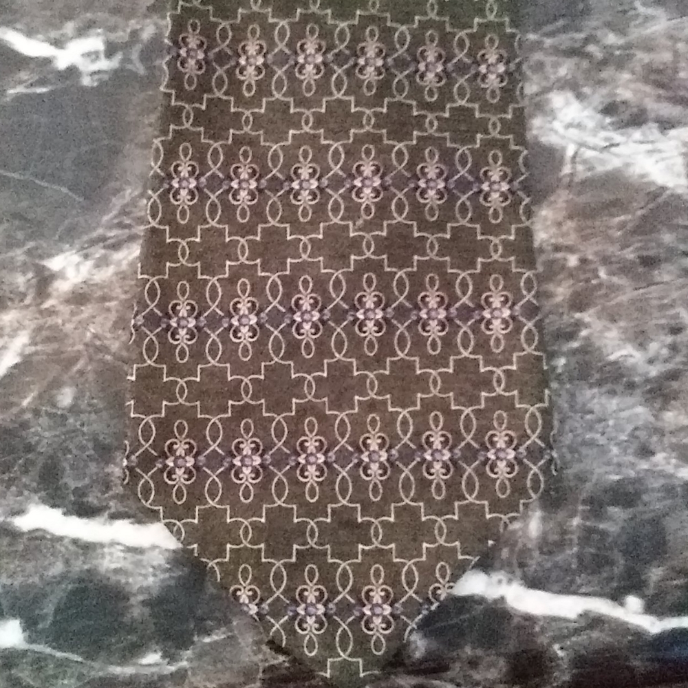 4/$20 Club Room men's tie
